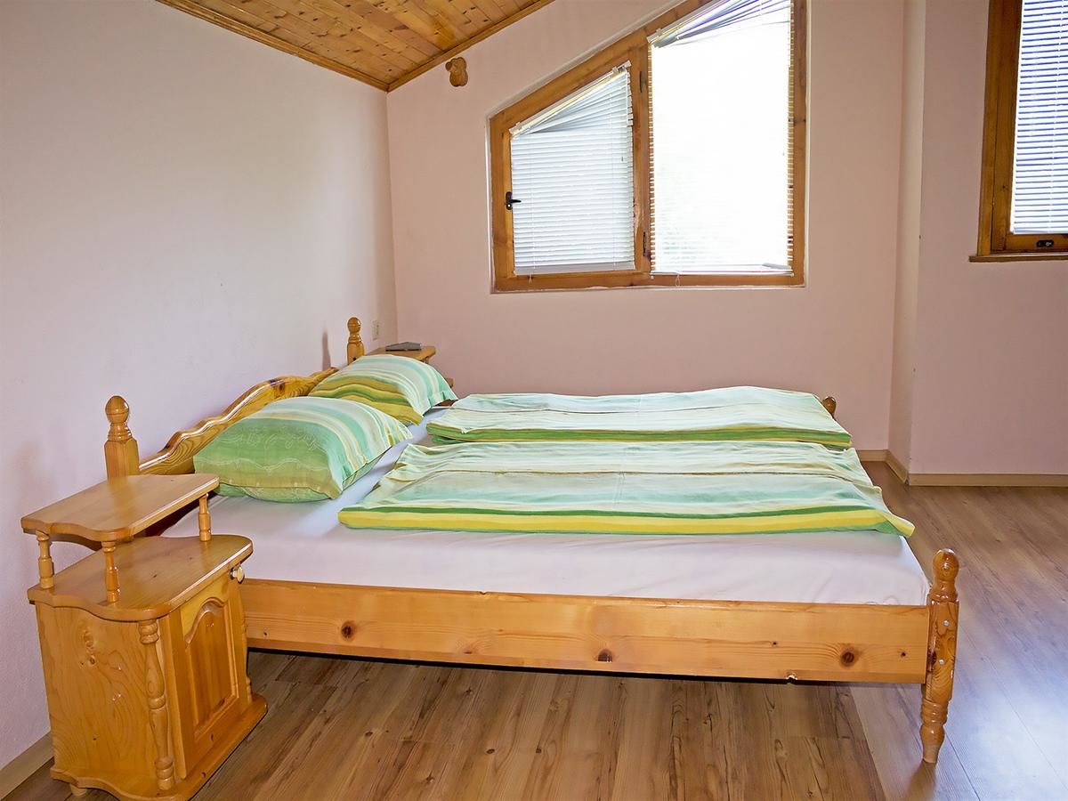 Дома для отпуска Rooms for Rent - Villa Desi Варна-19