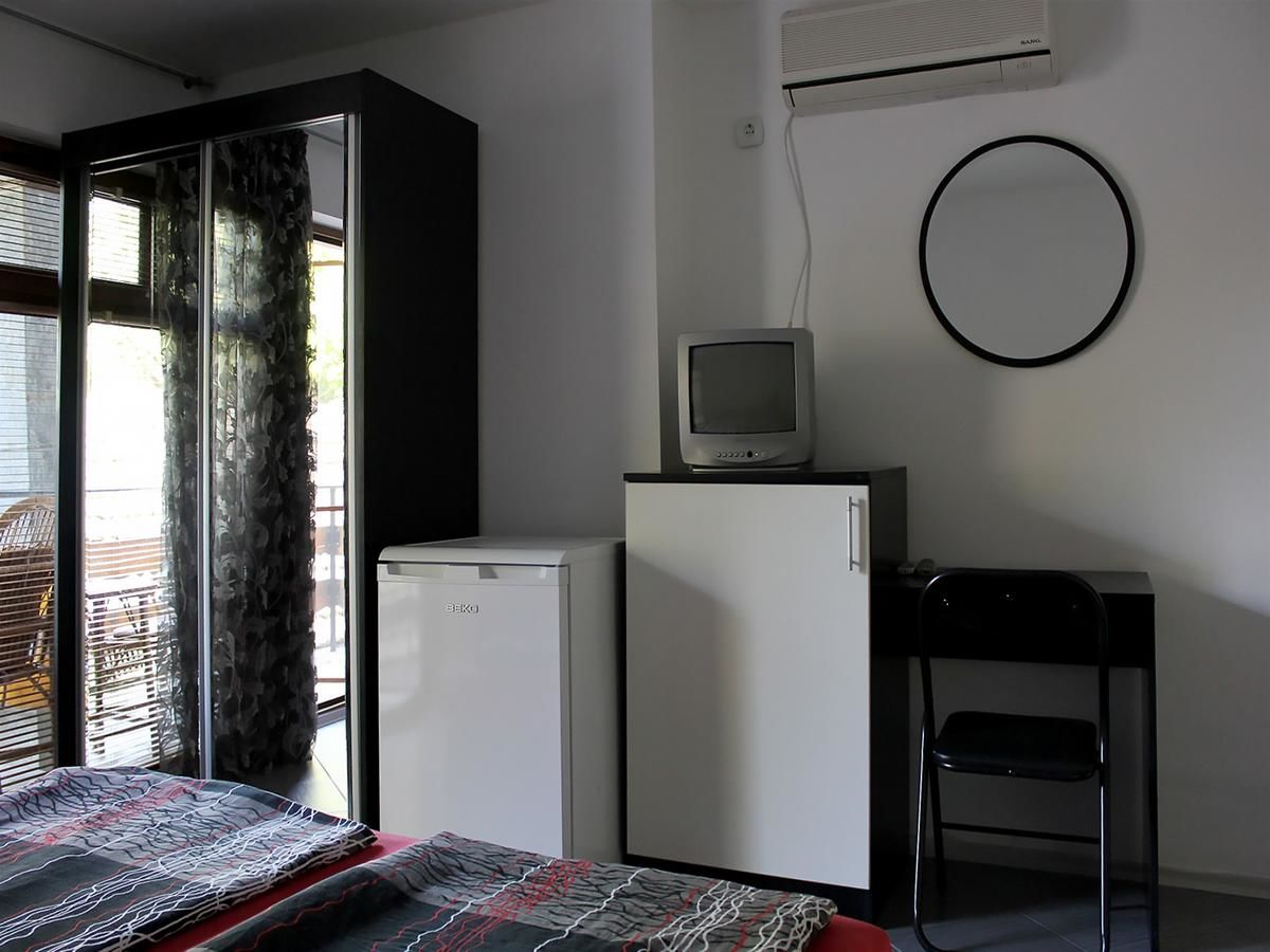 Дома для отпуска Rooms for Rent - Villa Desi Варна-5