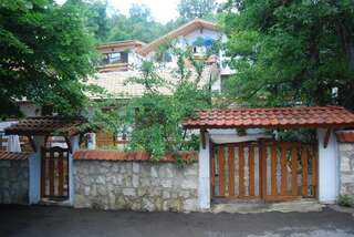 Дома для отпуска Rooms for Rent - Villa Desi Варна Дом для отпуска-1
