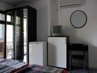 Дома для отпуска Rooms for Rent - Villa Desi Варна Стандартный двухместный номер с 1 кроватью-2