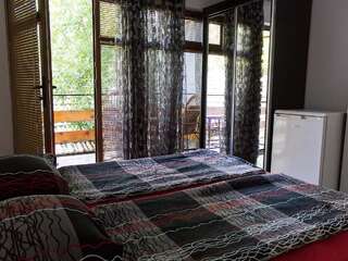 Дома для отпуска Rooms for Rent - Villa Desi Варна Стандартный двухместный номер с 1 кроватью-4